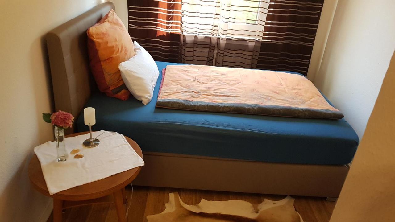 Stadtnahe Wohnung Mit Kl.Balkon Und Parkplatz 올덴부르크 외부 사진