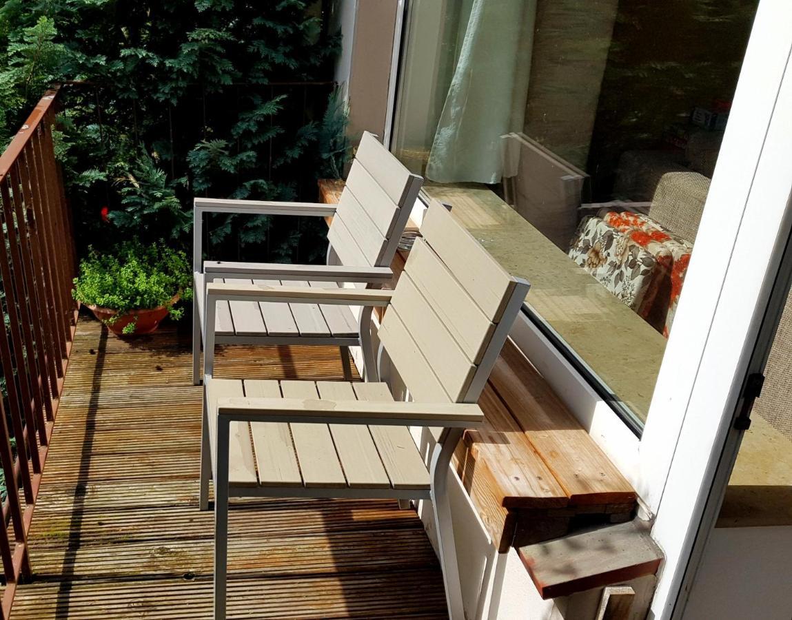 Stadtnahe Wohnung Mit Kl.Balkon Und Parkplatz 올덴부르크 외부 사진