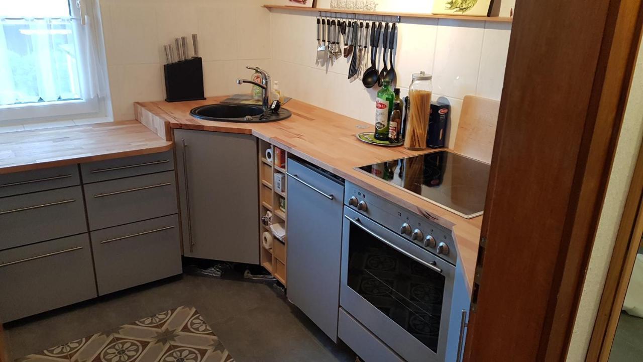 Stadtnahe Wohnung Mit Kl.Balkon Und Parkplatz 올덴부르크 외부 사진